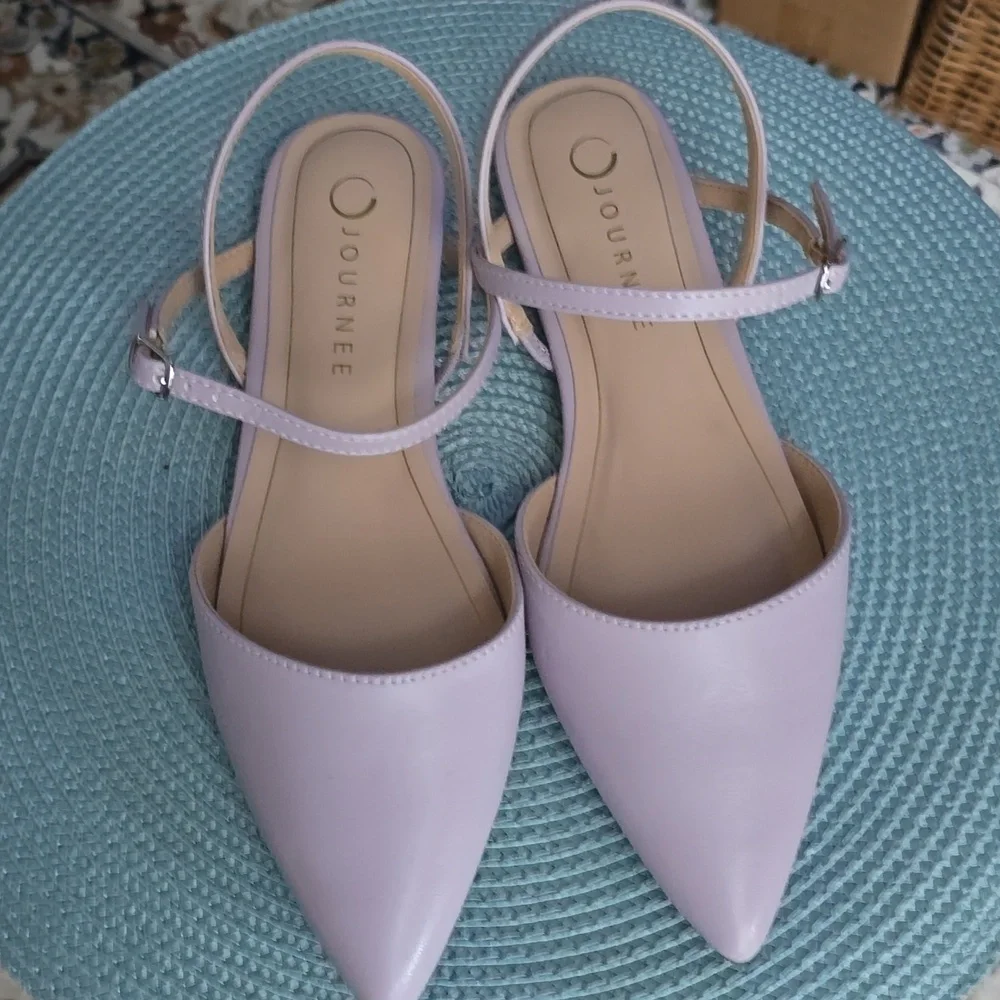 JOURNEE BRAND WOMEN'S LAVENDAR FLAT DRESSY SHOE SIZE 8